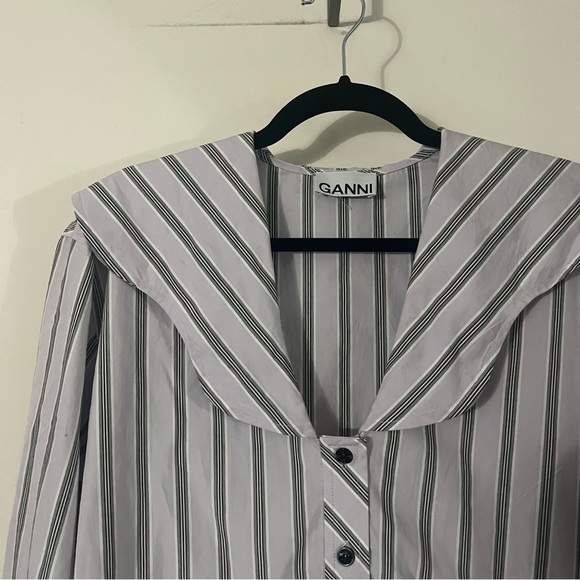 {Ganni} 🔷 Pinstriped collar button up top - Picture 6 of 6